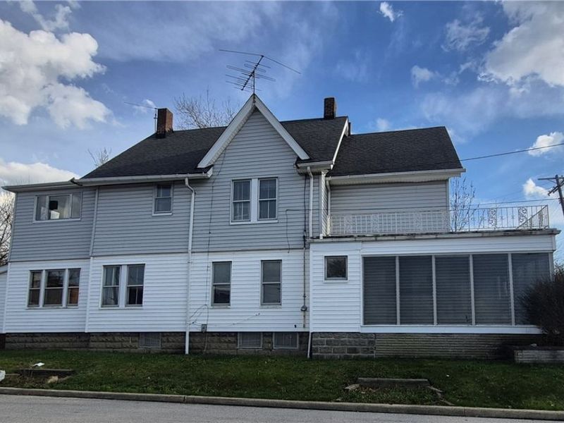 2023 Warren Road, Lakewood, OH 44107 Photo 3