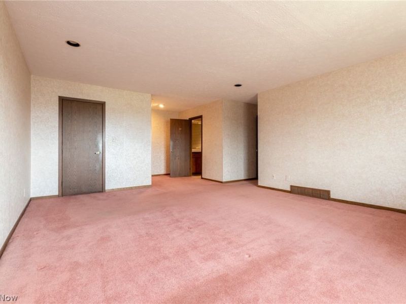 2202 Acacia Park Drive, Unit 2615, Lyndhurst, OH 44124 Photo 21