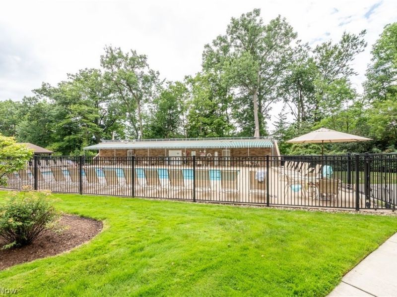 2202 Acacia Park Drive, Unit 2615, Lyndhurst, OH 44124 Photo 37