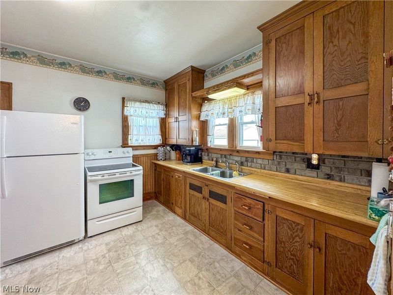 122 N Bon Air Avenue, Youngstown, OH 44509 Photo 14