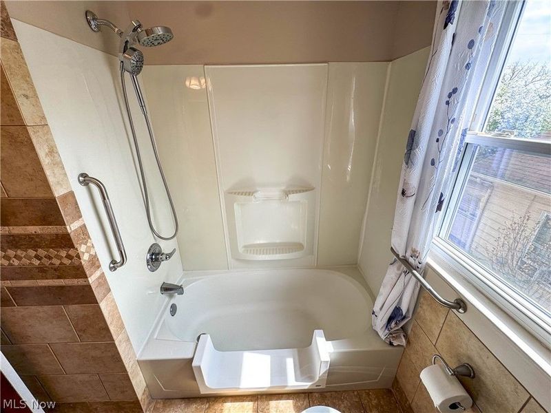 122 N Bon Air Avenue, Youngstown, OH 44509 Photo 25