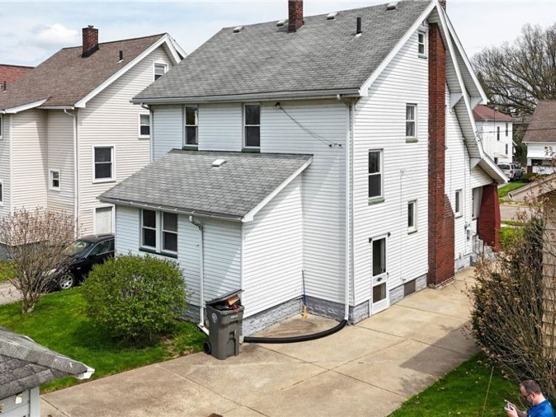 122 N Bon Air Avenue, Youngstown, OH 44509 Photo 3