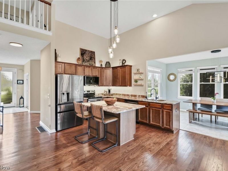 31766 Walker Road, Avon Lake, OH 44012 Photo 12