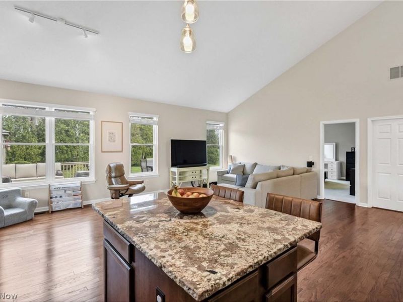 31766 Walker Road, Avon Lake, OH 44012 Photo 14