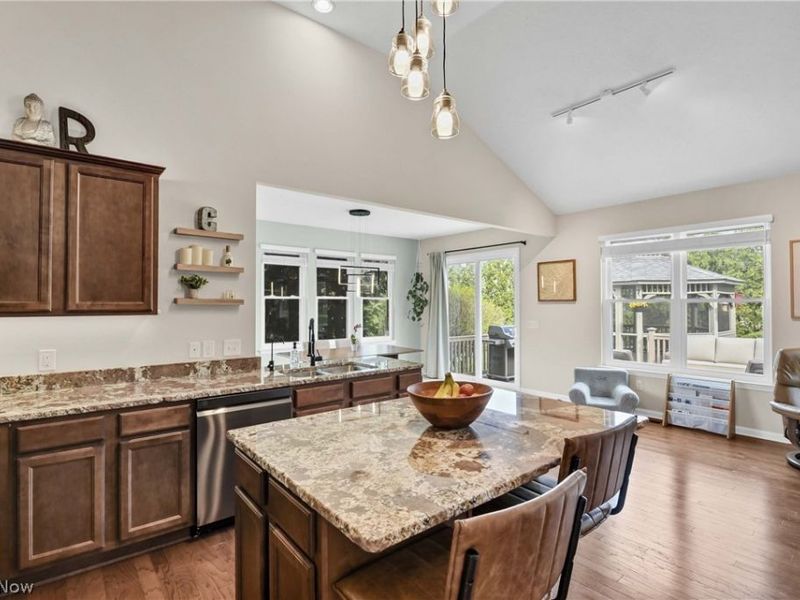 31766 Walker Road, Avon Lake, OH 44012 Photo 2