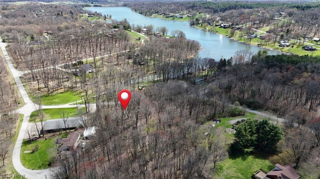 47044 & 47054 Tomahawk Drive, Negley, OH 44441 Main Photo