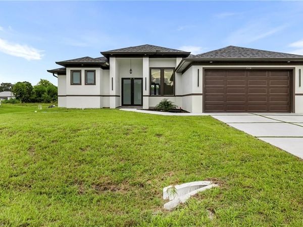 1904 crawford AVE N, LEHIGH ACRES, FL 33971