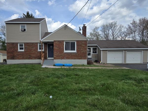 166 Blue Barns Road, Clifton Park, NY 12148