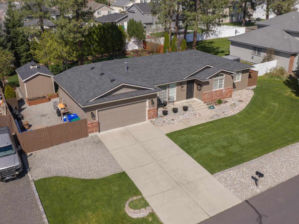 3807 E Tanager Ln, Mead, WA 99021