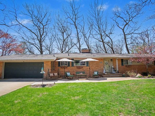 3115 Dorais Drive NE, Grand Rapids, MI 49525