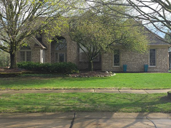 48135 Covington Court, Canton, MI 48187
