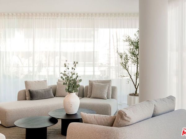 9200 Wilshire Blvd, Unit 201W, Beverly Hills, CA 90212