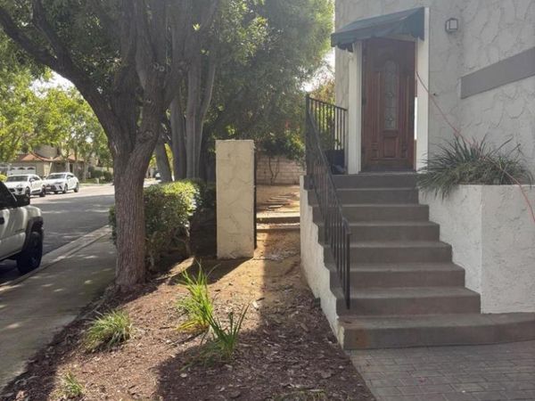 29740 Strawberry Hill Drive, Agoura Hills, CA 91301