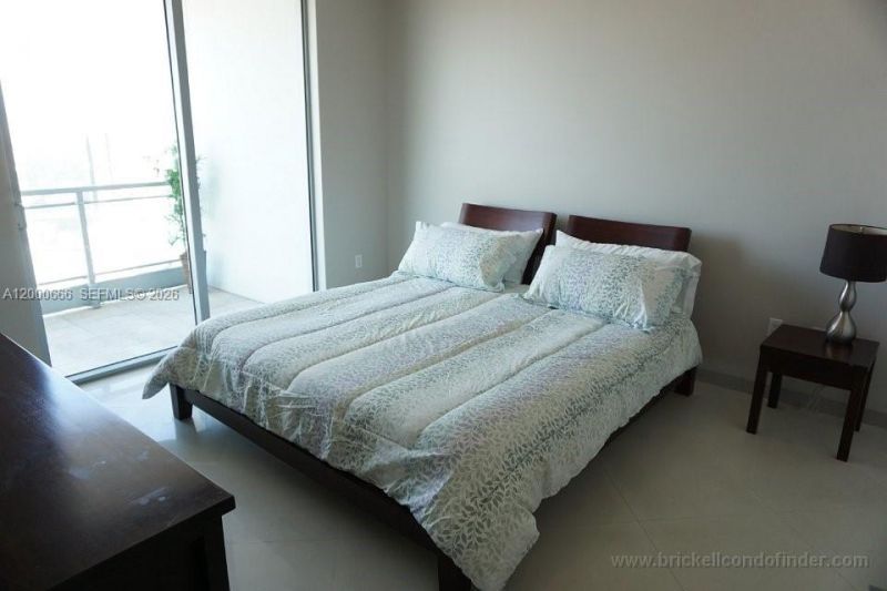 90 SW 3rd St, Unit 3505, Miami, FL 33130 Photo