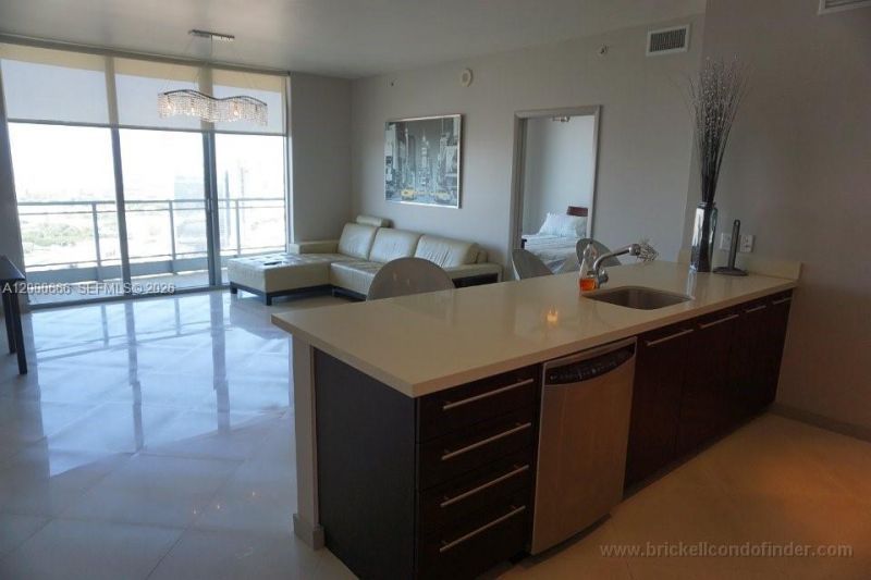 90 SW 3rd St, Unit 3505, Miami, FL 33130 Photo