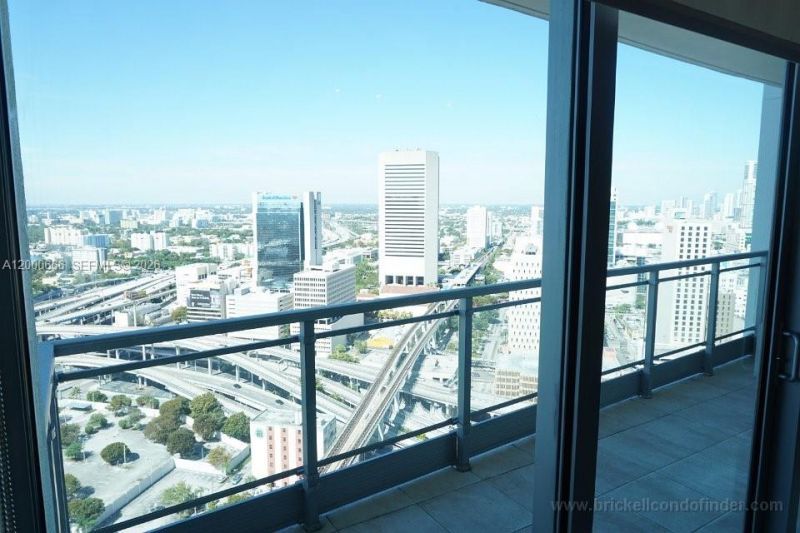 90 SW 3rd St, Unit 3505, Miami, FL 33130 Photo