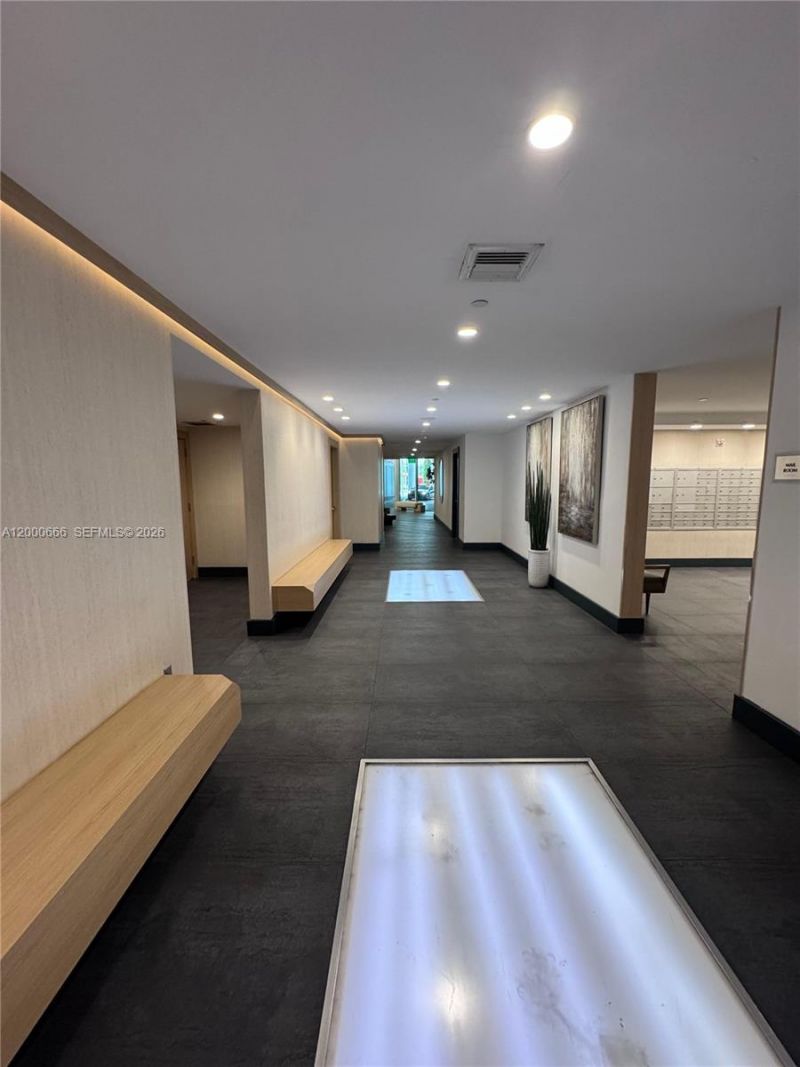90 SW 3rd St, Unit 3505, Miami, FL 33130 Photo