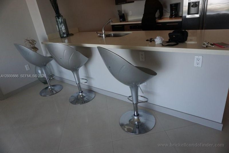 90 SW 3rd St, Unit 3505, Miami, FL 33130 Photo