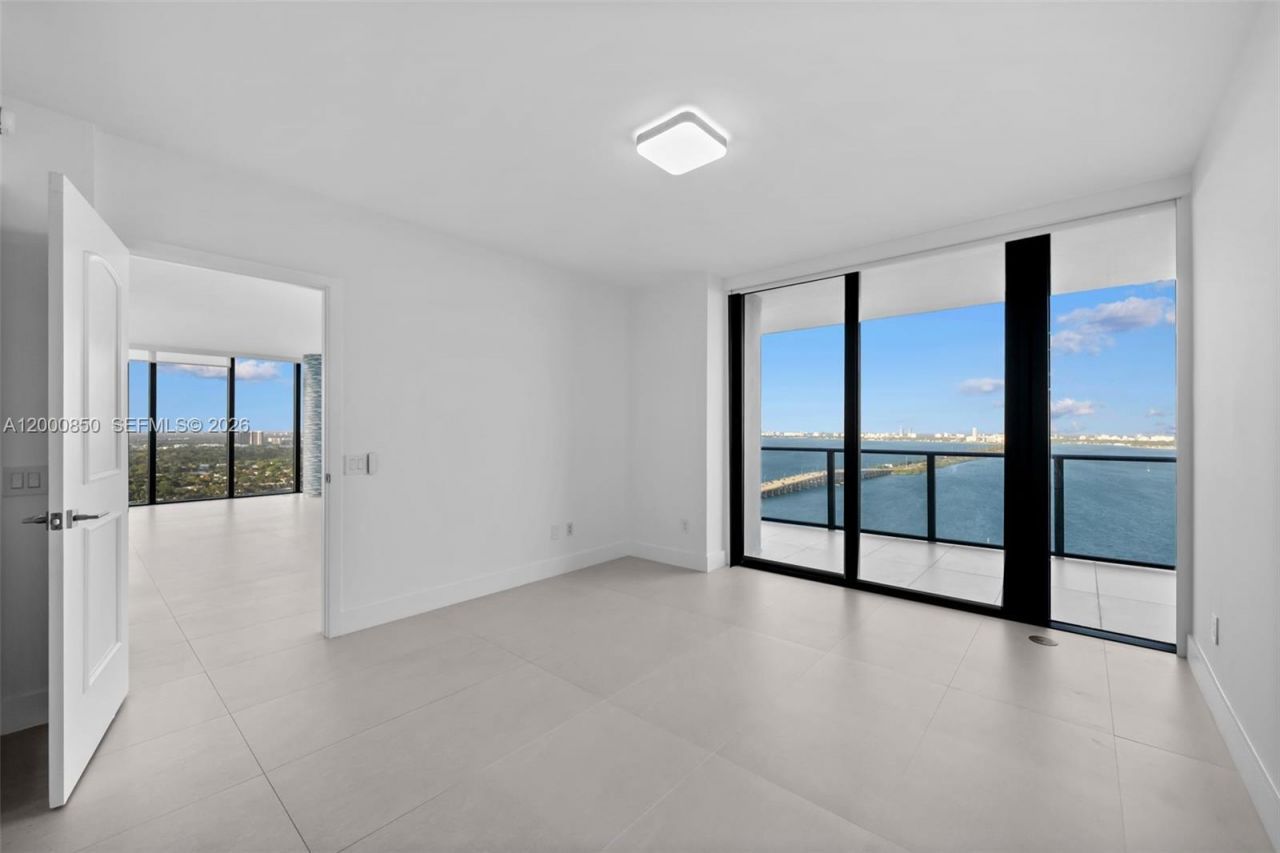 3131 NE 7th Ave, Unit 3306, Miami, FL 33137 Photo