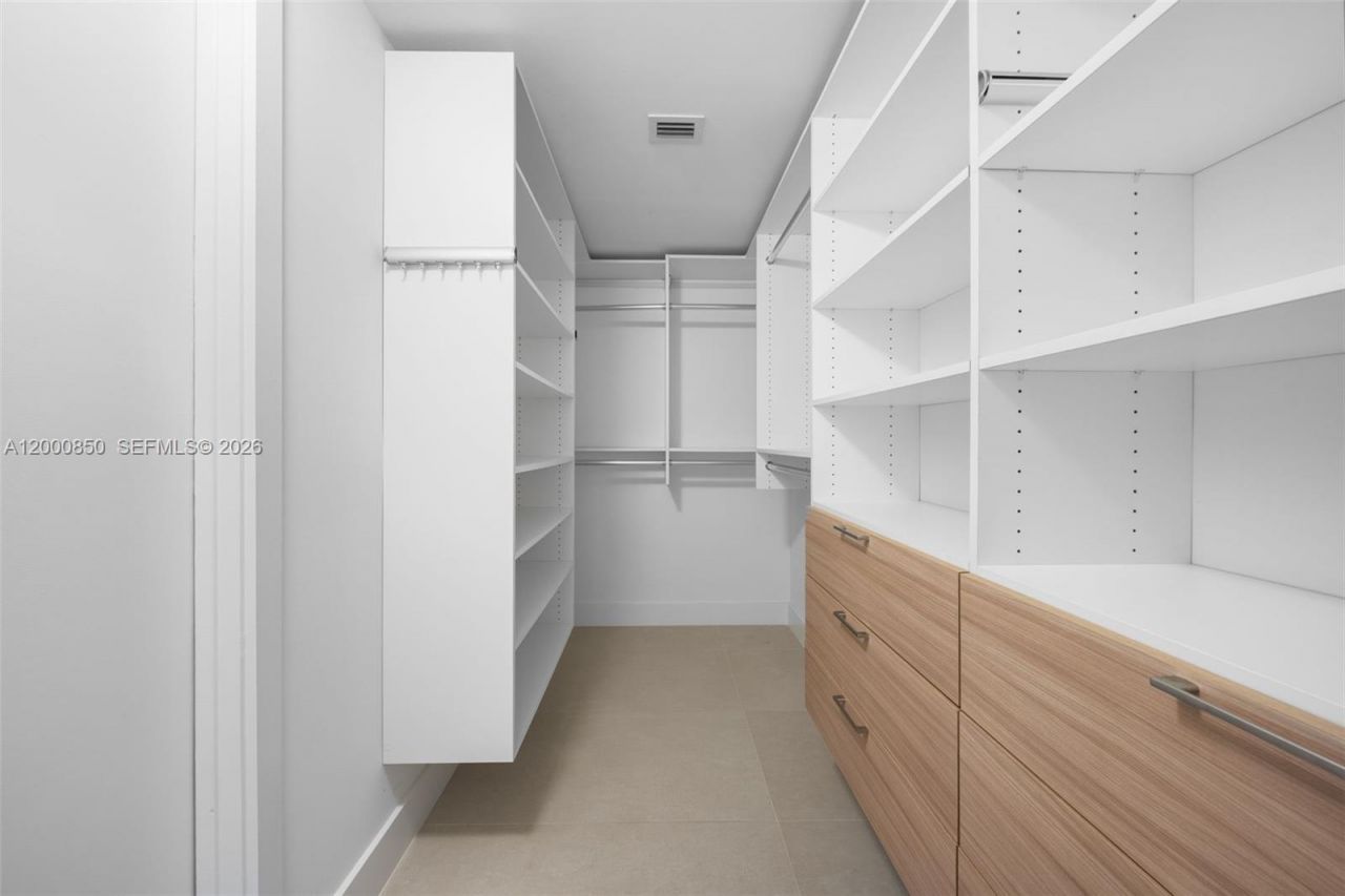 3131 NE 7th Ave, Unit 3306, Miami, FL 33137 Photo