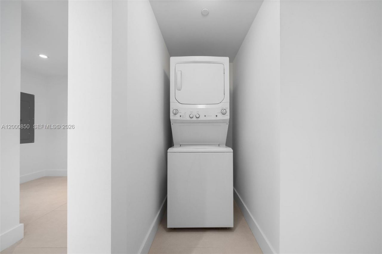 3131 NE 7th Ave, Unit 3306, Miami, FL 33137 Photo