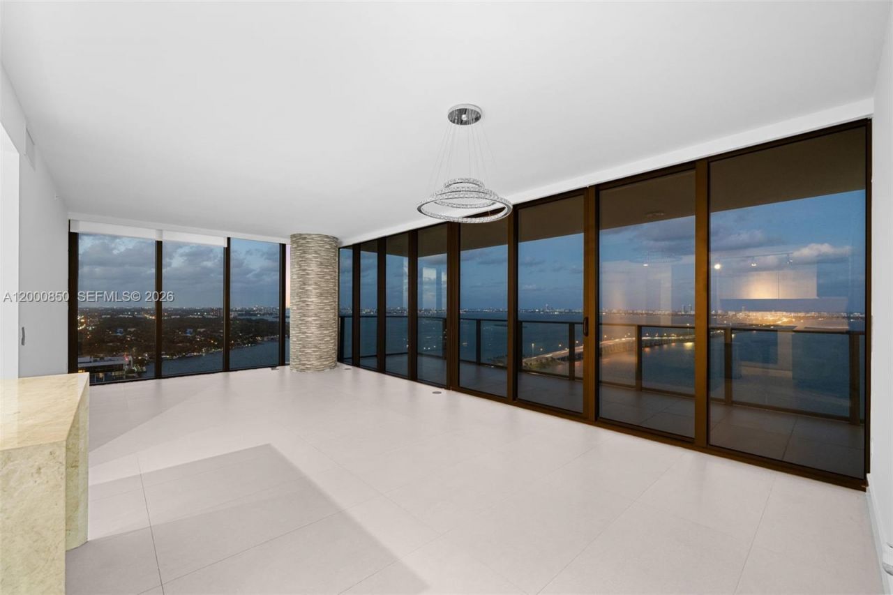 3131 NE 7th Ave, Unit 3306, Miami, FL 33137 Photo