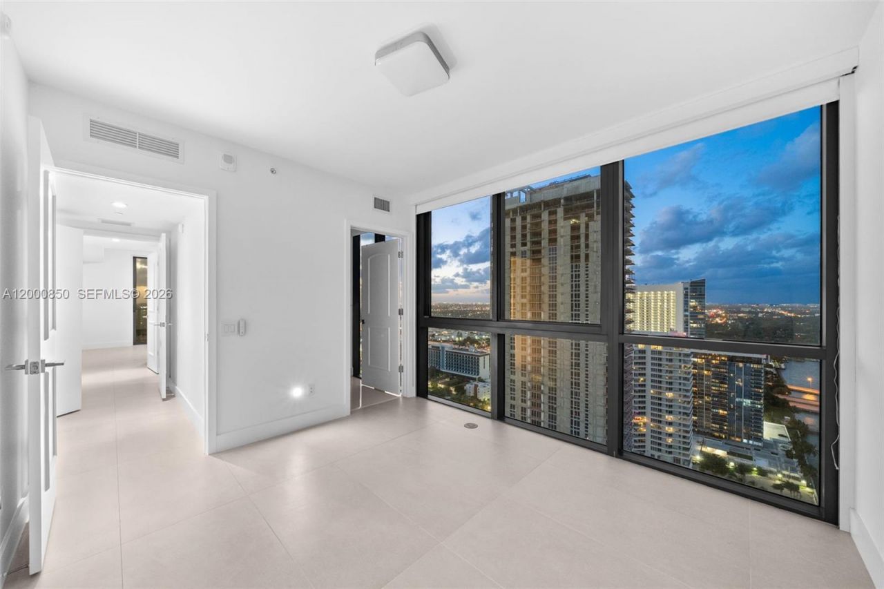 3131 NE 7th Ave, Unit 3306, Miami, FL 33137 Photo