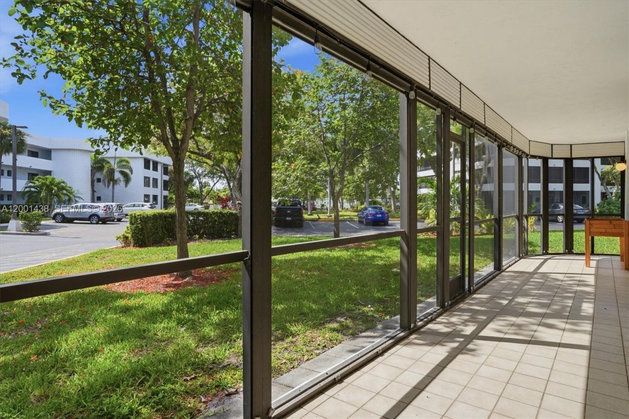 1410 Sheridan St, Unit 8I, Hollywood, FL 33020 Photo