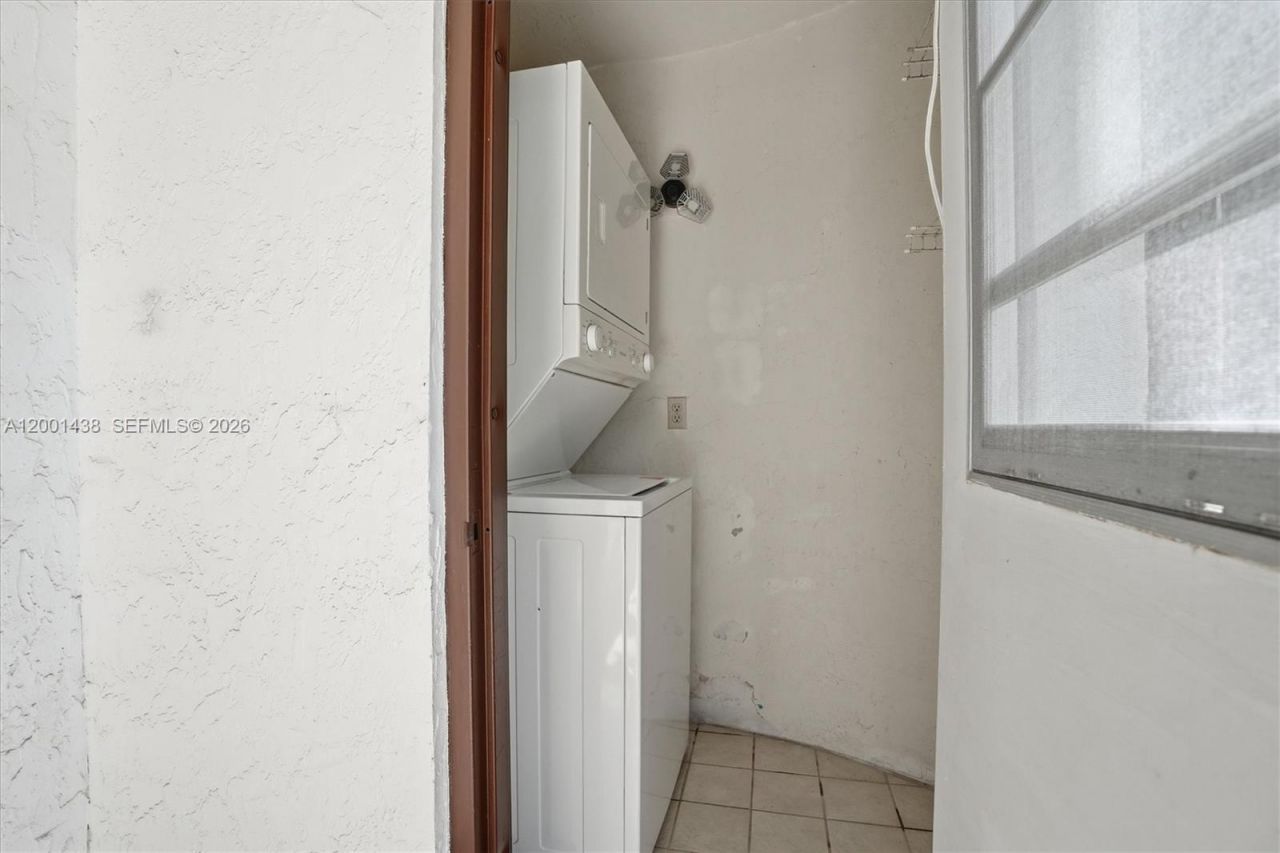 1410 Sheridan St, Unit 8I, Hollywood, FL 33020 Photo