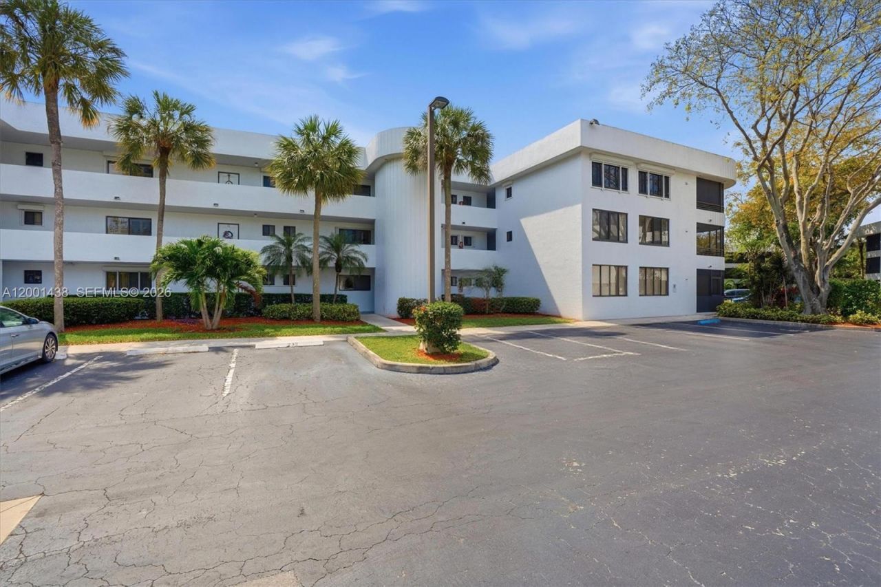 1410 Sheridan St, Unit 8I, Hollywood, FL 33020 Photo