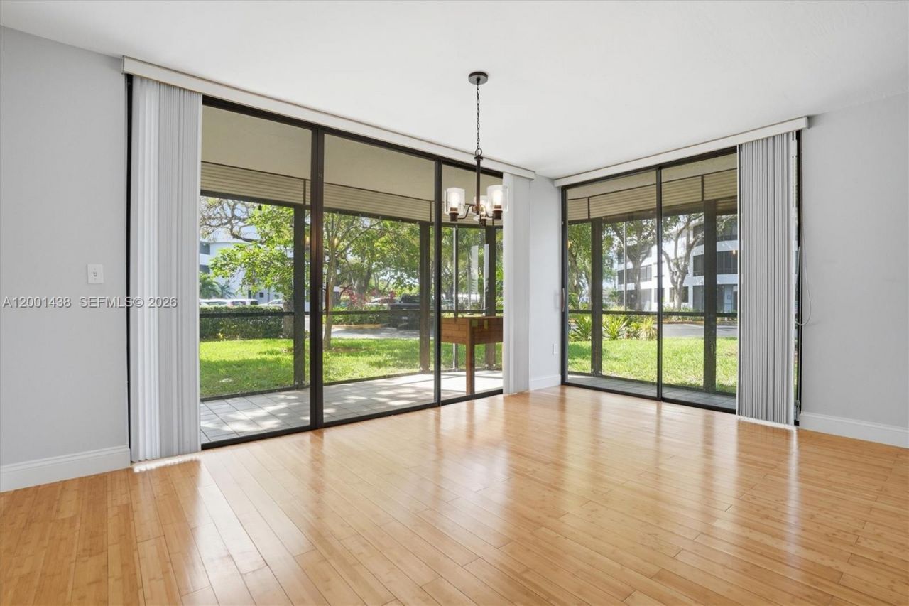 1410 Sheridan St, Unit 8I, Hollywood, FL 33020 Photo