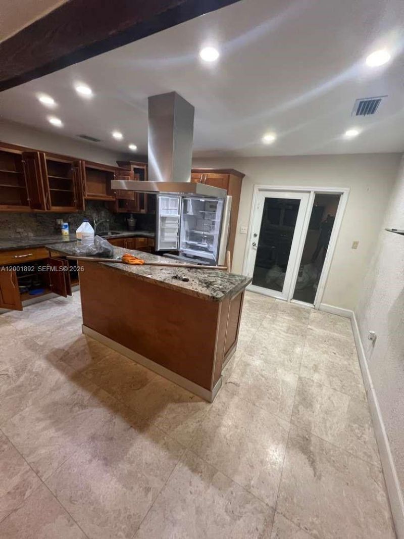 6900 SW 22nd St, Miami, FL 33155 Photo