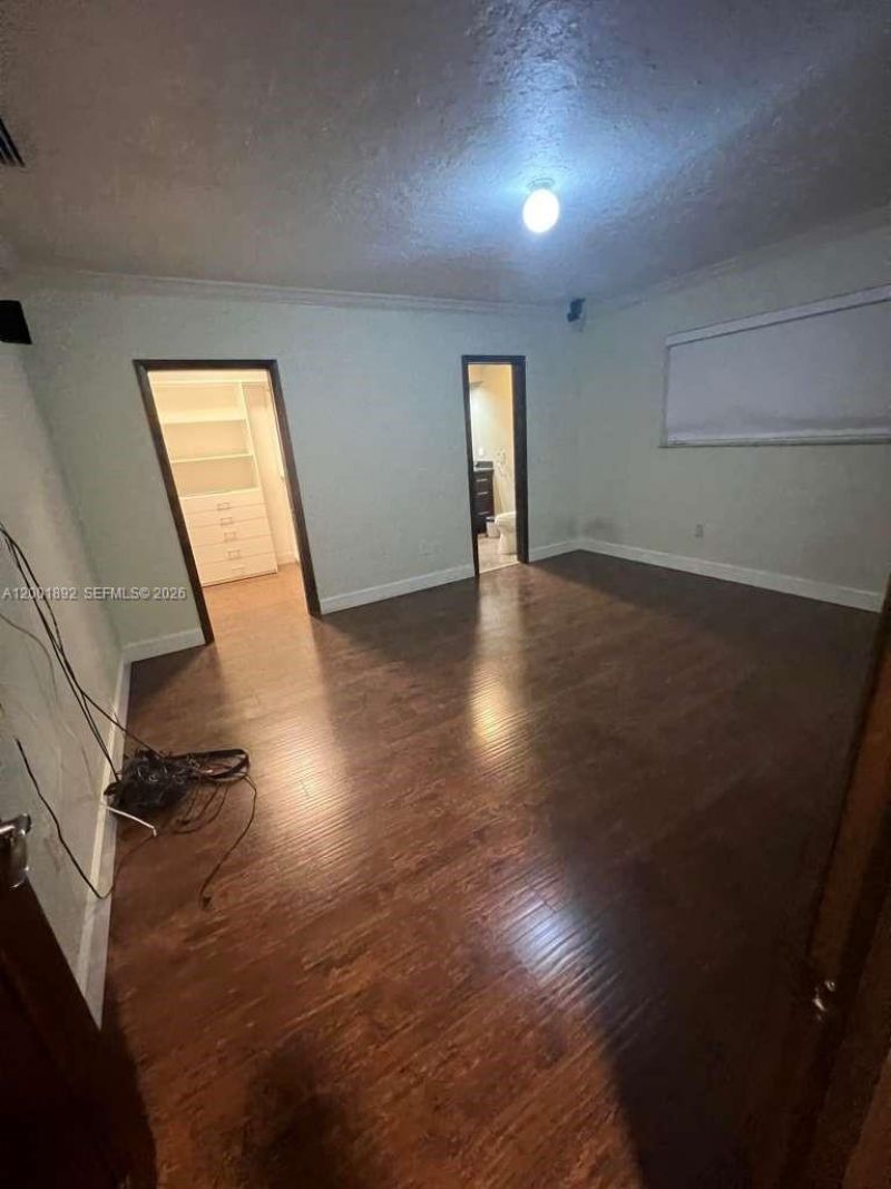 6900 SW 22nd St, Miami, FL 33155 Photo