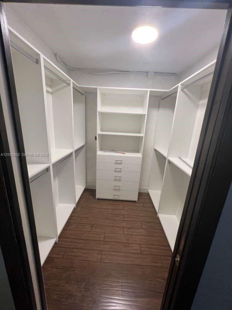 6900 SW 22nd St, Miami, FL 33155 Photo