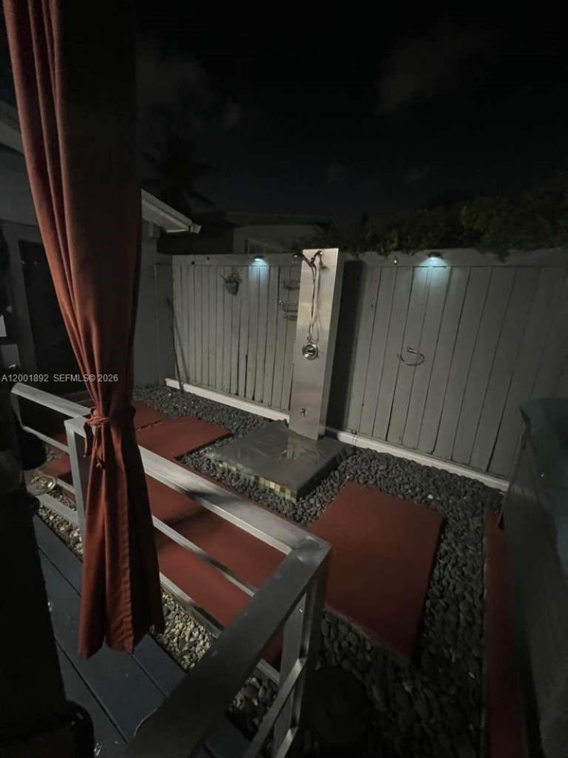 6900 SW 22nd St, Miami, FL 33155 Photo