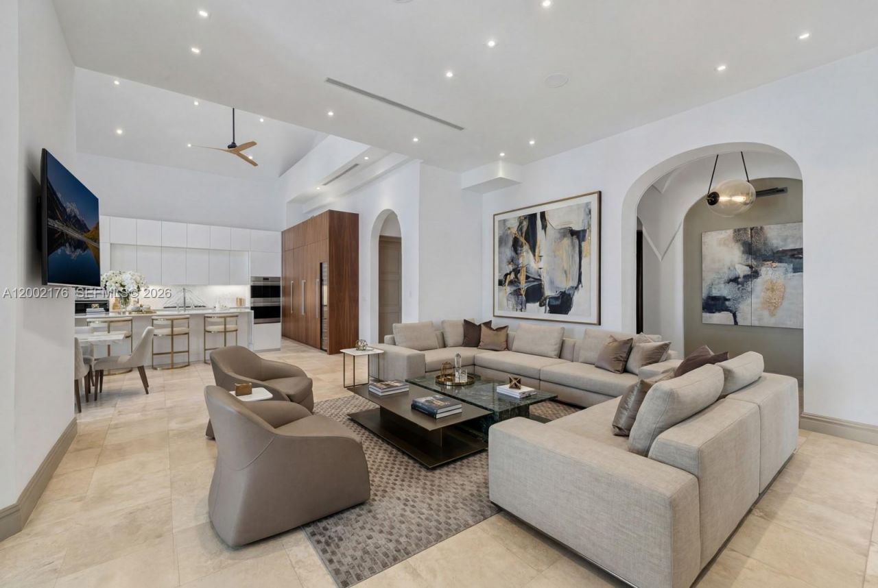 432 S Hibiscus Dr, Miami Beach, FL 33139 Photo