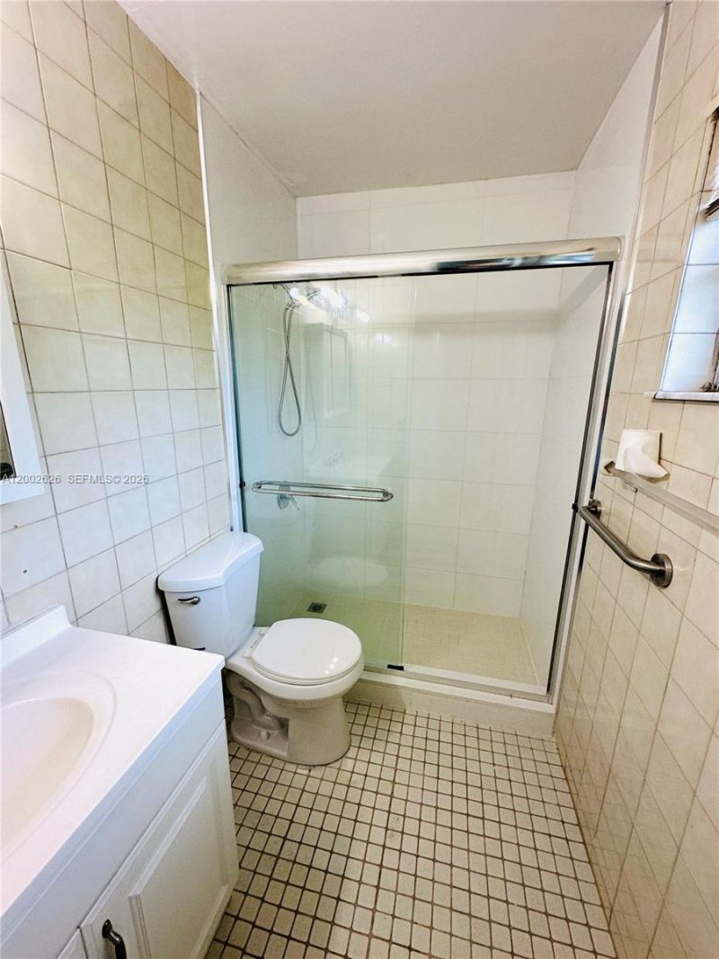 6241 SW 2nd St, Unit 6241, Miami, FL 33144 Photo