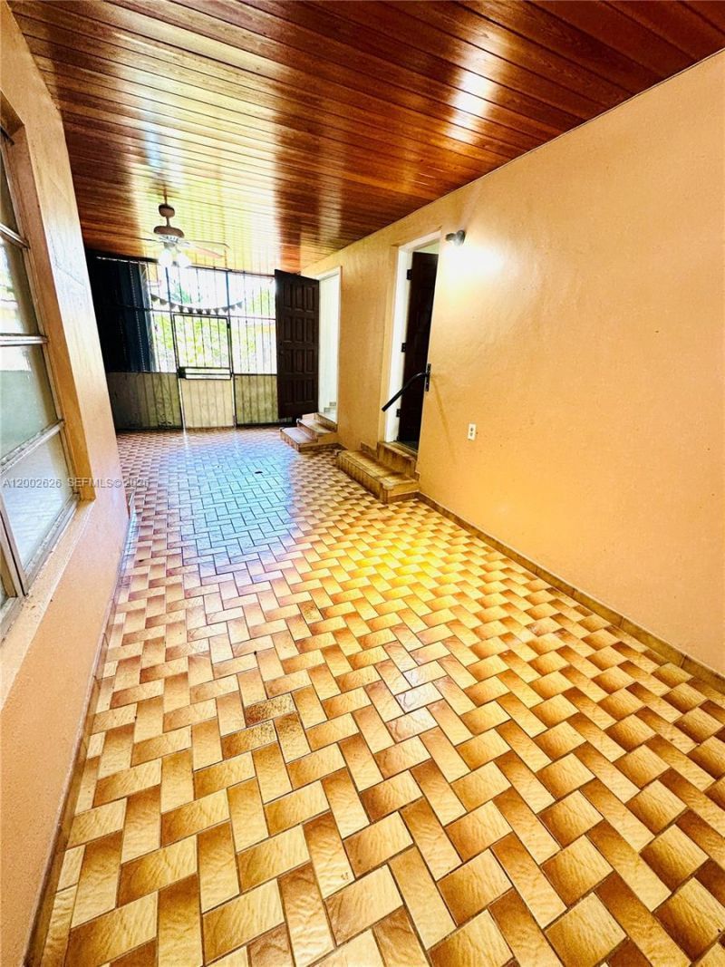 6241 SW 2nd St, Unit 6241, Miami, FL 33144 Photo