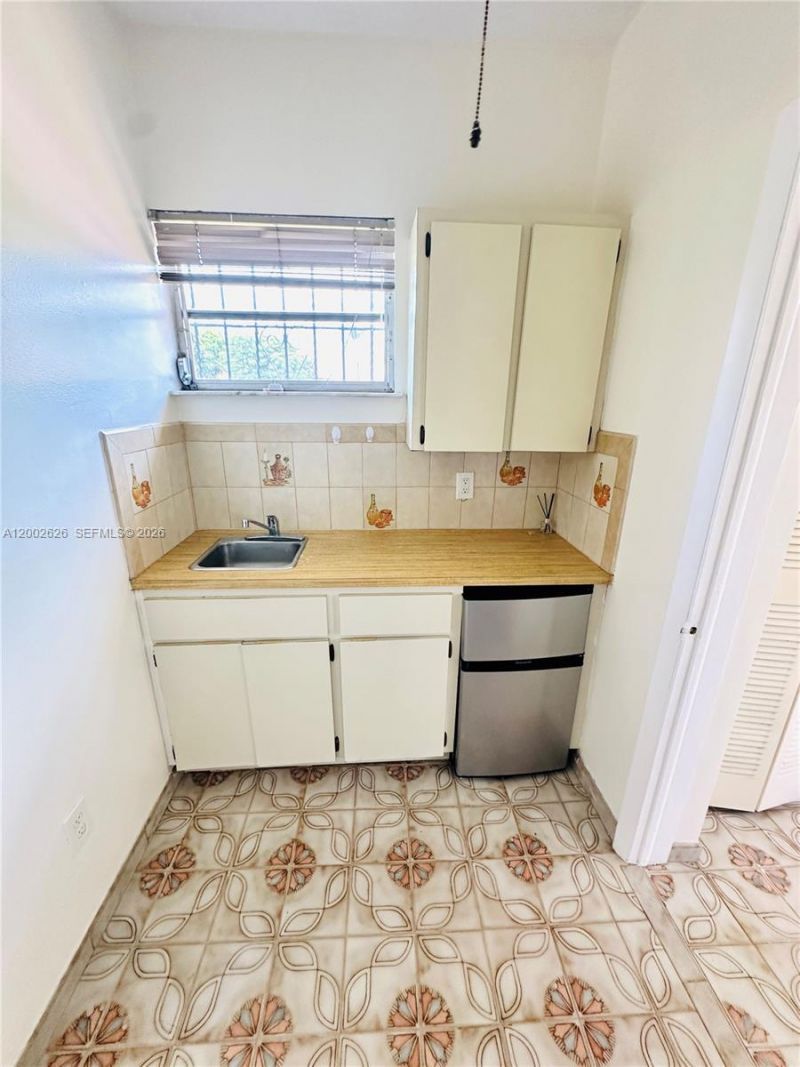 6241 SW 2nd St, Unit 6241, Miami, FL 33144 Photo