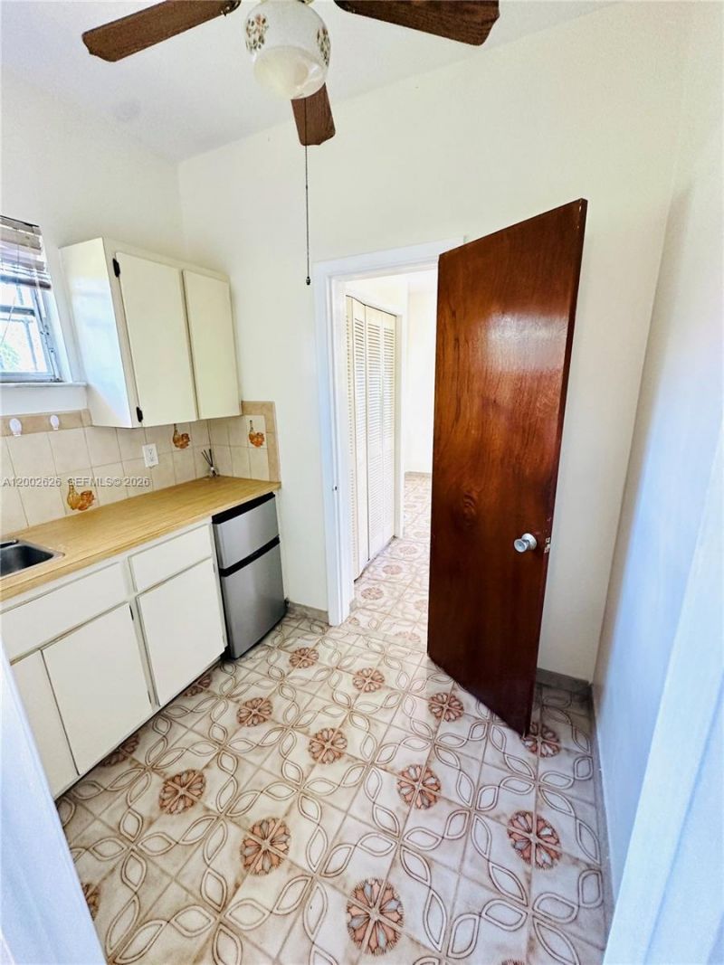 6241 SW 2nd St, Unit 6241, Miami, FL 33144 Photo