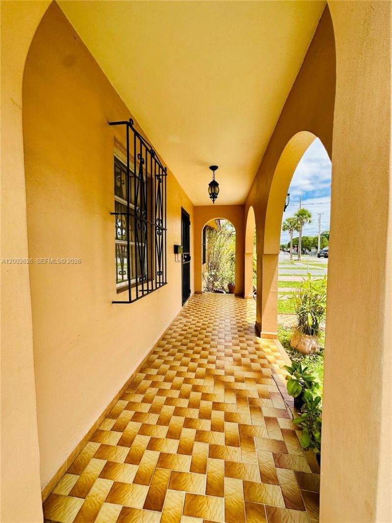 6241 SW 2nd St, Unit 6241, Miami, FL 33144 Photo