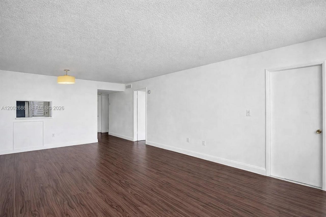 1501 NE Miami Gardens Dr, Unit 252, Miami, FL 33179 Photo