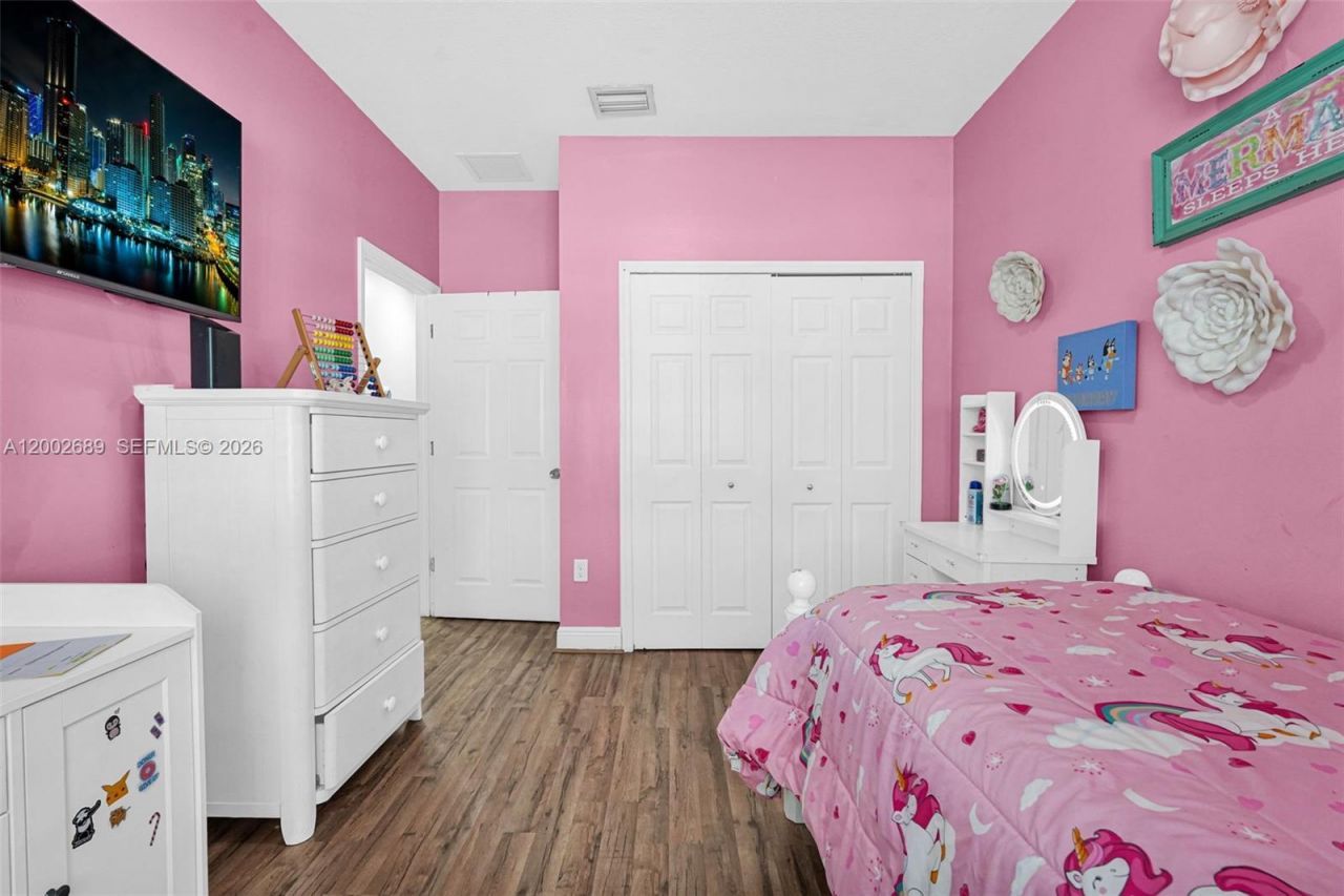 1381 W 30th St, Hialeah, FL 33012 Photo