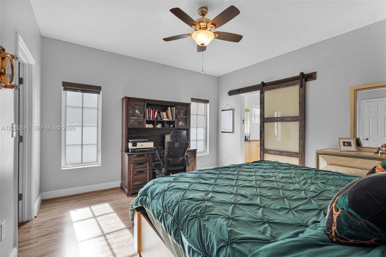 1381 W 30th St, Hialeah, FL 33012 Photo