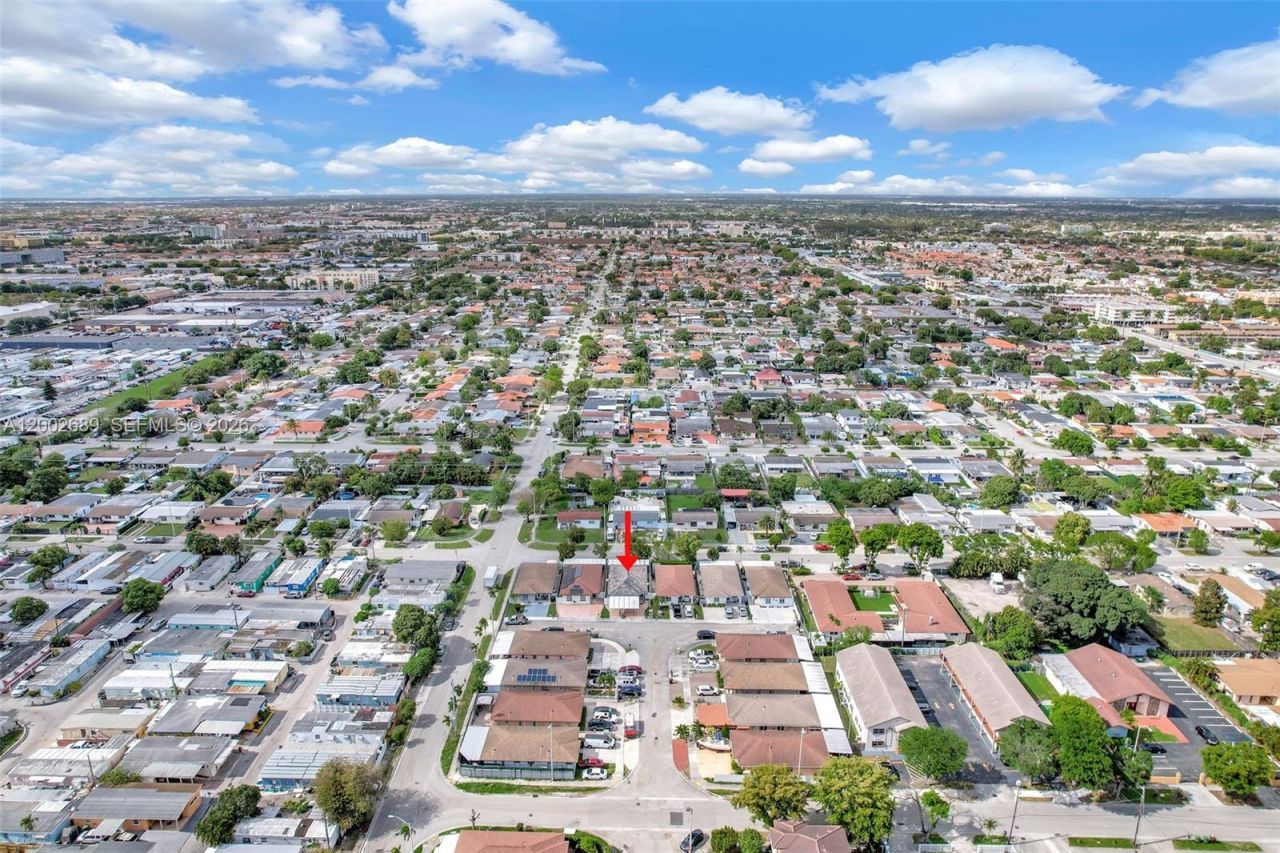 1381 W 30th St, Hialeah, FL 33012 Photo