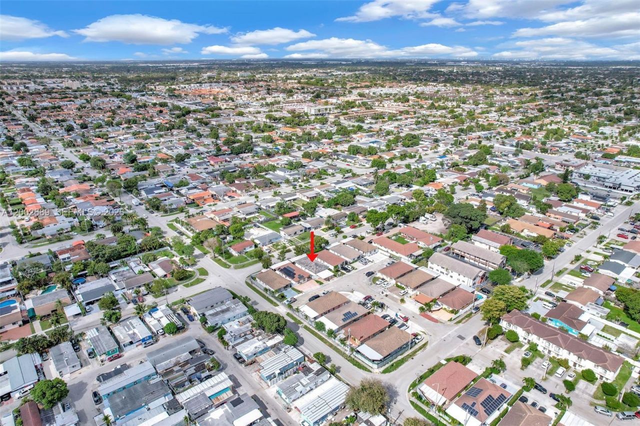 1381 W 30th St, Hialeah, FL 33012 Photo