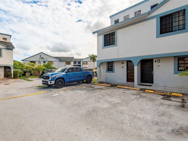 12025 SW 18th St, Unit 11-47, Miami, FL 33175