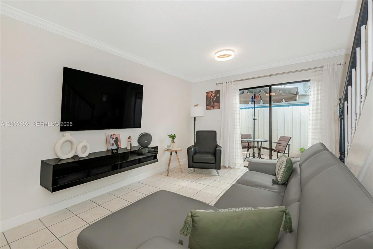 12025 SW 18th St, Unit 11-47, Miami, FL 33175 Photo