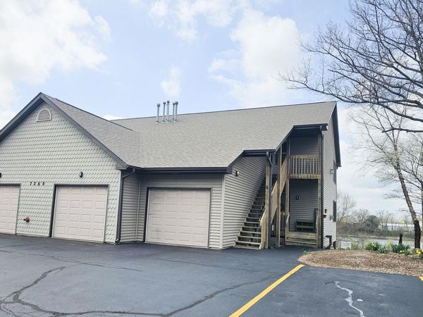 7260 N Alpine Road #4, LOVES PARK, IL 61111