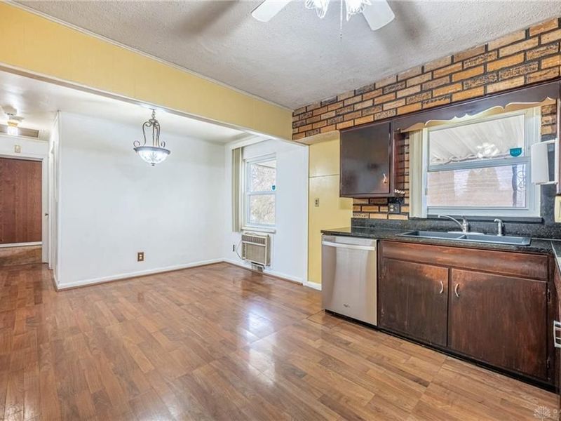 2219 Chamberlin Avenue, Harrison Township, OH 45406 Photo 11